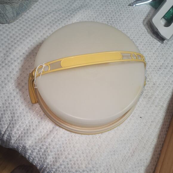 TUPPERWARE EUC PIE CAKE KEEPER CARRYALL - Picture 2 of 5